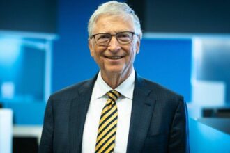 Bill Gates asegura que la inteligencia artificial no reemplazará a los médicos sino que “multiplicará su alcance”