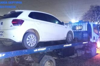 RESISTENCIA: Hallaron Un Auto Hurtado Y Aberturas Robadas