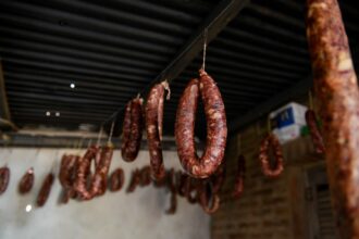 Se realizaron jornadas de elaboración de chacinados en Bajo Hondo Grande