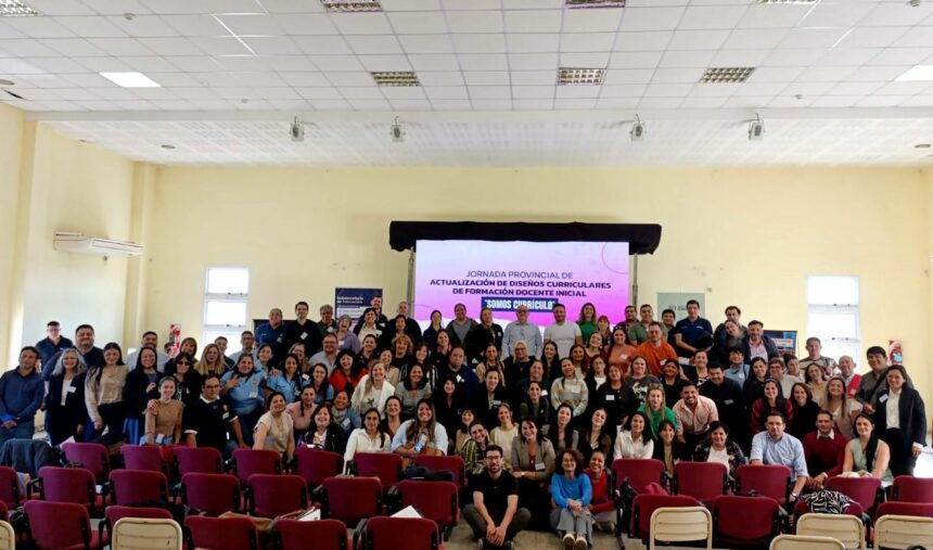 Jornada Provincial De Actualización De Los Diseños Curriculares De Formación Docente Inicial