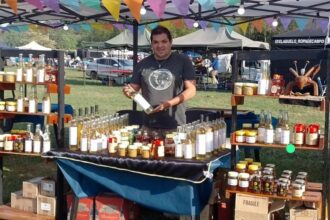 La Miel Chaqueña En La Cima Del País: 5 Medallas Para El Chaco, En El Concurso Nacional De Hidromiel