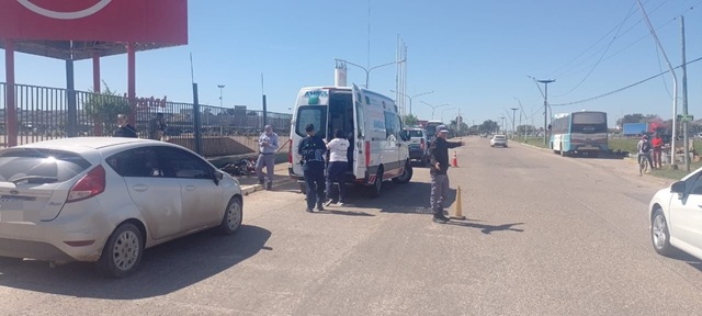 CHACO: Choque Entre Moto Y Auto: Un Joven Resultó Con Lesiones