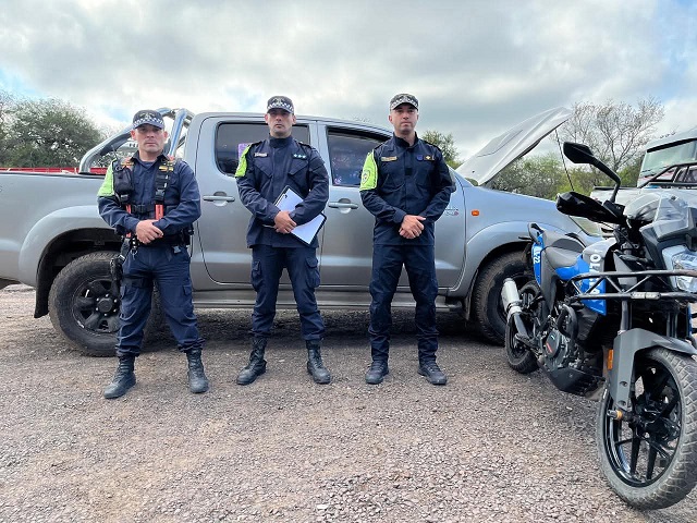 CHACO: Caminera Recuperó Dos Vehículos, Una Moto Y Detuvo A Tres Personas Buscadas Por La Justicia