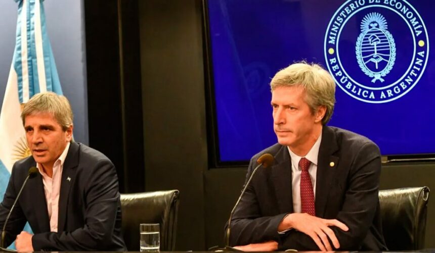 Quienes compren dólar oficial no podrán operar los financieros durante 90 días