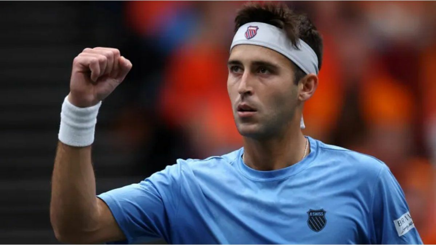 Tomás Etcheverry logró un triunfazo para Argentina en la Copa Davis ante Países Bajos