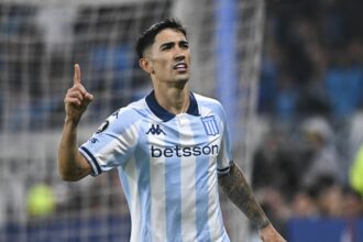 Racing le ganó con autoridad a Vélez y llegó a semifinales de la Copa Libertadores por primera vez en 28 años