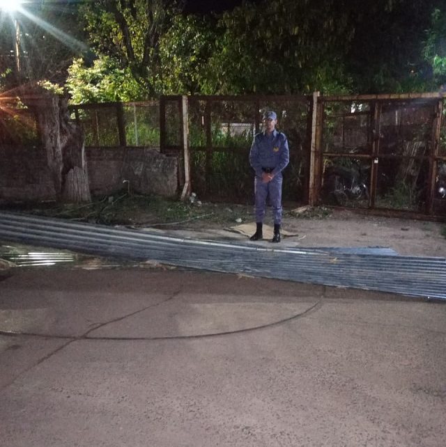 RESISTENCIA: Intentaban Vender Chapas Zinc Robadas De Una Obra En Contrucción