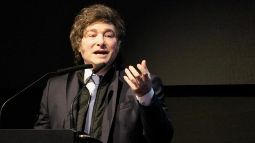 Con un nuevo audio de Karina, Javier Milei dijo que hay periodistas “disfrazados de espías”