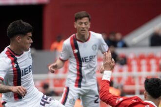 Independiente sacó apenas un empate ante San Lorenzo y extiende su crisis deportiva