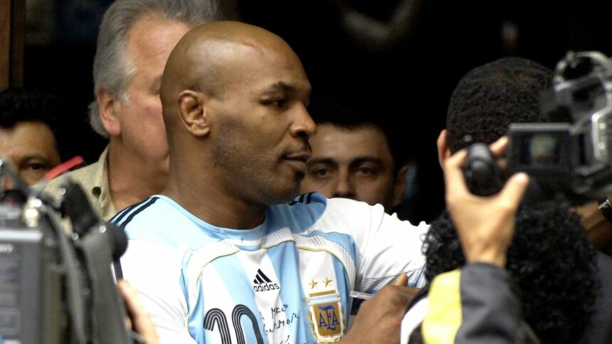 Mike Tyson defendió a la Pulga: el día que Canelo Álvarez quiso pegarle a Messi por un invento de las redes