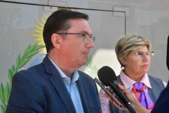 El Ejecutivo Presentó Un Proyecto De Ley Para Regular El Uso De Celulares En Las Aulas