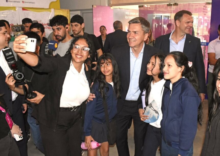 El Gobernador Zdero Abrió La Xviiª Feria Iberoamericana Del Libro Chaco 2025: “la Fil Ya Es De Toda La Región, Nos Trasciende”