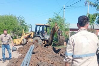 En Villa ángela: Sameep Extiende La Red De Agua Potable En El Barrio “casa 30”