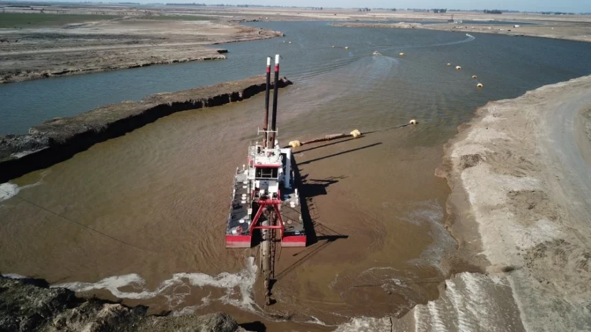 El gobierno nacional anunció que comenzarán las obras de dragado del Río Salado para prevenir inundaciones y mitigar sequías
