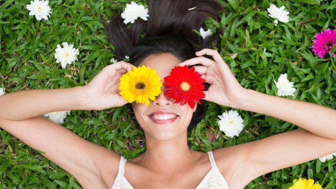 Estos son los colores que tenés que usar para atraer buenas vibras en esta primavera, según la IA