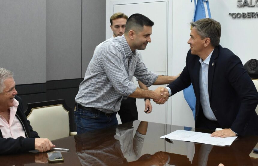 El Municipio y Sameep firmaron un convenio para mejorar el sistema cloacal de Sáenz Peña