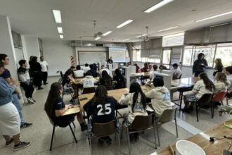 Masiva convocatoria de estudiantes secundarios al encuentro FaCIENCIA 2025