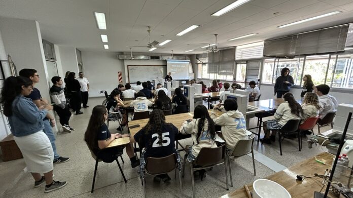 Masiva convocatoria de estudiantes secundarios al encuentro FaCIENCIA 2025