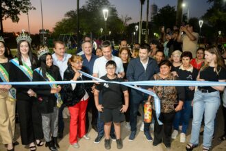 Sáenz Peña Tiene Una Plaza Renovada: “es Un Esfuerzo Compartido Que Le Cambia La Vida A La Gente” Dijo El Gobernador Zdero