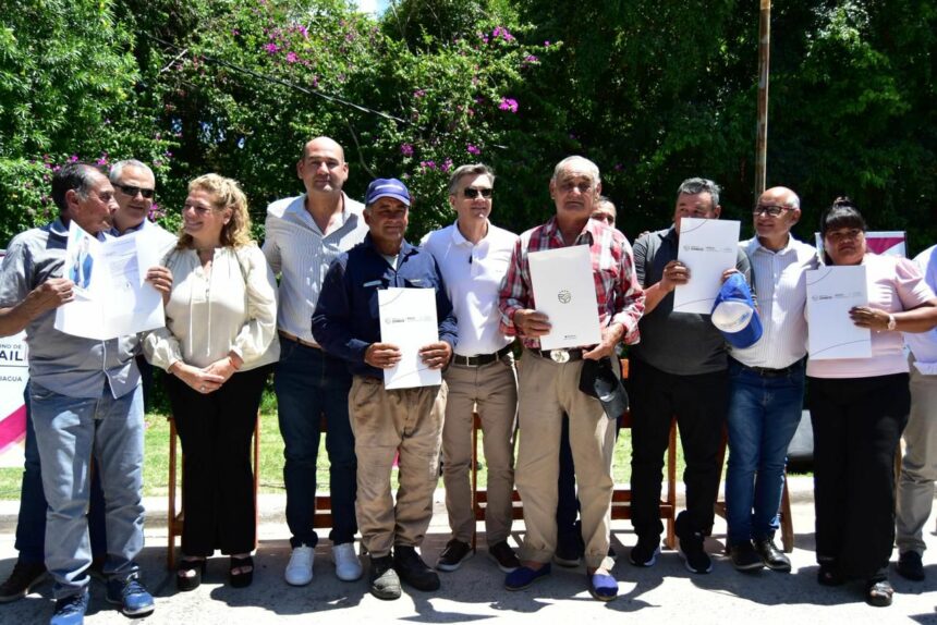 Sueños Cumplidos: 70 Familias De Basail Recibieron Sus Títulos De Propiedad