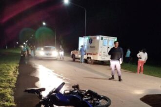 VEDIA: Un Motociclista Resultó Con Lesiones Severas Tras Un Siniestro Vial