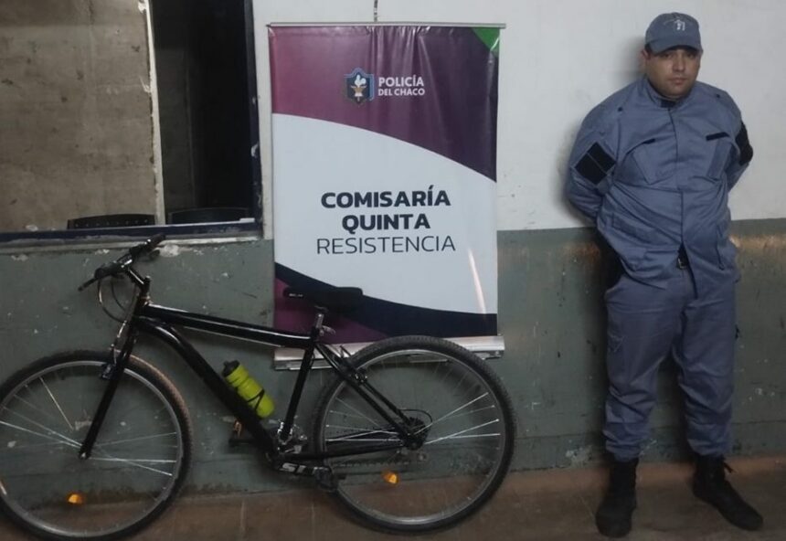 RESISTENCIA:  Intentó Escapar Y Abandonó Una Bicicleta