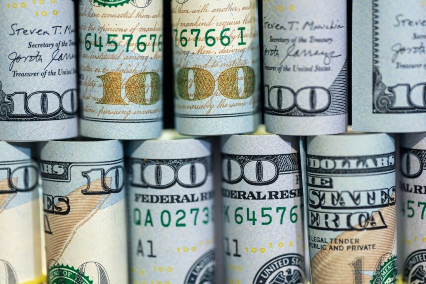 Estiman que EE.UU. vendió USD 2.100 millones para contener el dólar en Argentina