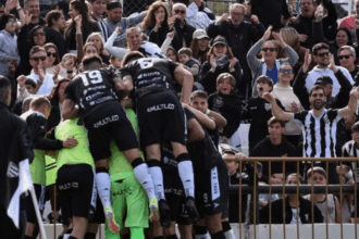 Gimnasia de Mendoza ascendió a Primera tras vencer a Deportivo Madryn por penales