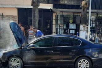 RESISTENCIA:  Se Incendió  El Auto Del Hijo De Abraham En El Barrio España