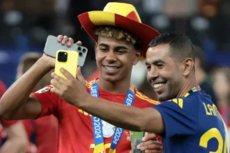 Quién es Mounir Nasraoui, el polémico padre de Lamine Yamal que dice vivir gracias a su hijo