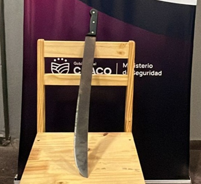 FONTANA: Detuvieron A Un Menor Armado Con Un Machete Tras Un Desorden