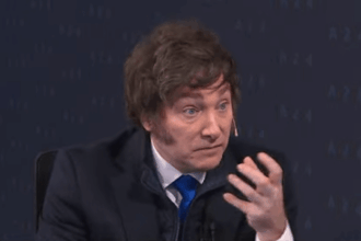 “Falso”: Javier Milei desmintió que la reforma laboral incluya una jornada de 12 horas