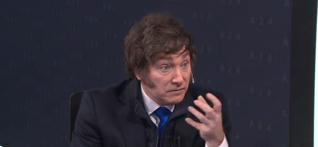 “Falso”: Javier Milei desmintió que la reforma laboral incluya una jornada de 12 horas