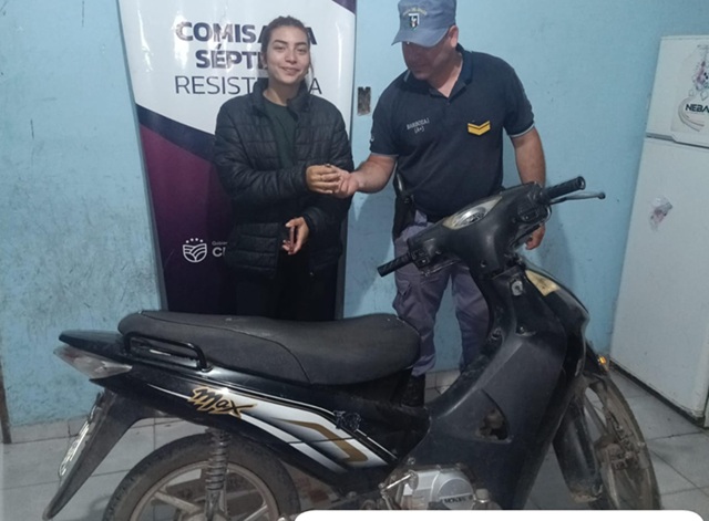 RESISTENCIA: Abandonaron Una Motor Robada Tras Notar La Policía