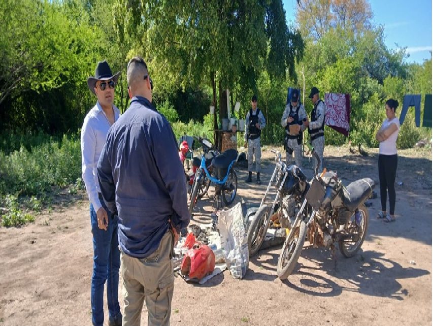 SÁENZ PEÑA: Buscaban Una Moto Sustraída E Incautaron Cuatro Vehículos Y Motopartes