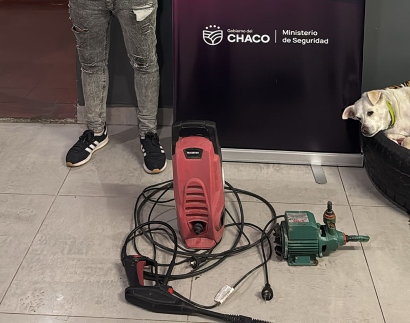 RESISTENCIA: Secuestran Elementos Robados En El Barrio Santa Rita  II