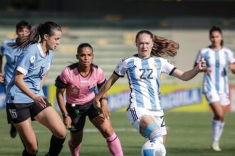 Axel Kicillof reglamentó la ley que obliga a capacitar en género a entidades deportivas bonaerenses