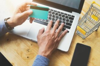 ¡Máxima atención! La forma de evitar estafas a través de las compras online, según expertos en ciberseguridad