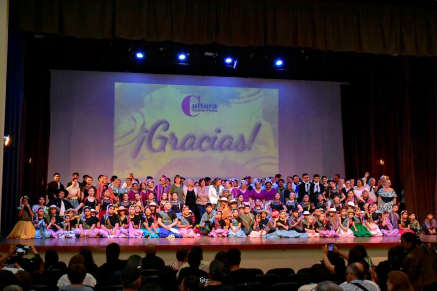 Exitosa muestra de danzas folclóricas en el Centro Cultural Municipal de Sáenz Peña