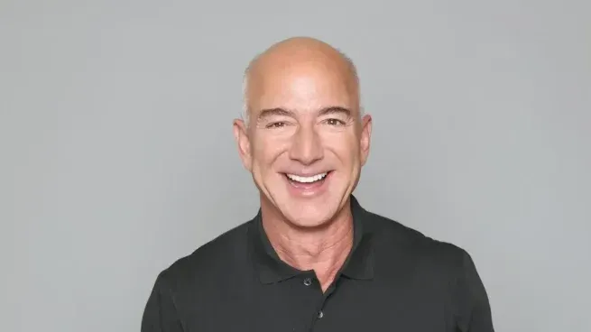 Jeff Bezos y su lectura sobre el futuro de la IA: impacto productivo, cambios diarios y transversalidad en las industrias