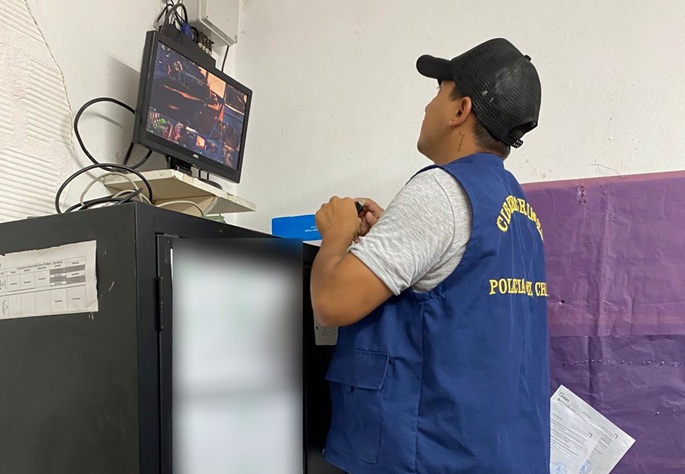 RESISTENCIA: La Policía Investiga Dos Detonaciones Con Bombas Caseras En Una Escuela Técnica