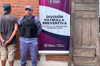 RESISTENCIA: Demoraron A Un Hombre Que Circulaba Con Una Puerta