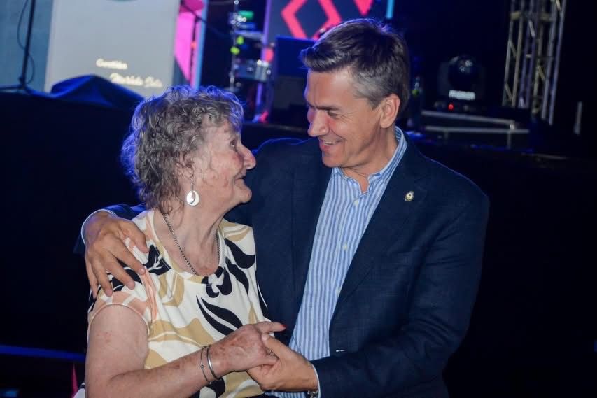 El Gobernador Zdero Encabezó El 138° Aniversario De Colonia Popular Y Destacó El Crecimiento De La Comunidad