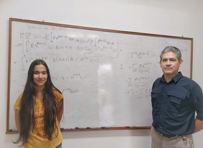 Innovador estudio de ecuaciones matemáticas que incorpora memoria a los sistemas