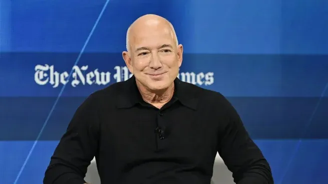 Jeff Bezos crea una startup de Inteligencia Artificial y Elon Musk lo tilda de “imitador”