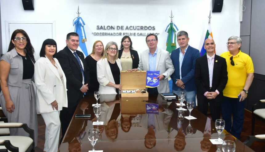 Livio Gutierrez Recibió A La Gobernadora Del Distrito 4845 De Rotary Internacional