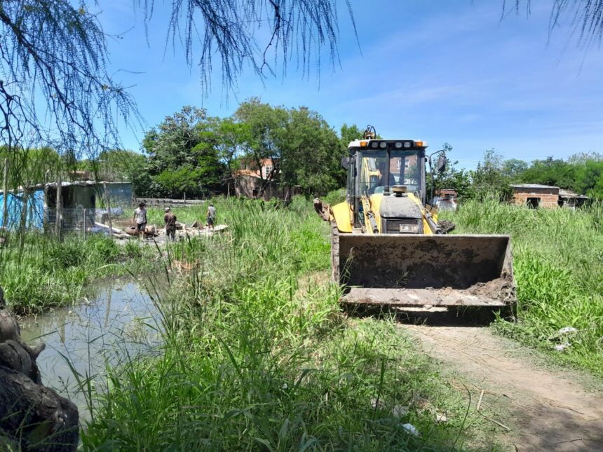 Resistencia: Intervención Clave Para Retirar Relleno Ilegal En La Laguna Argüello