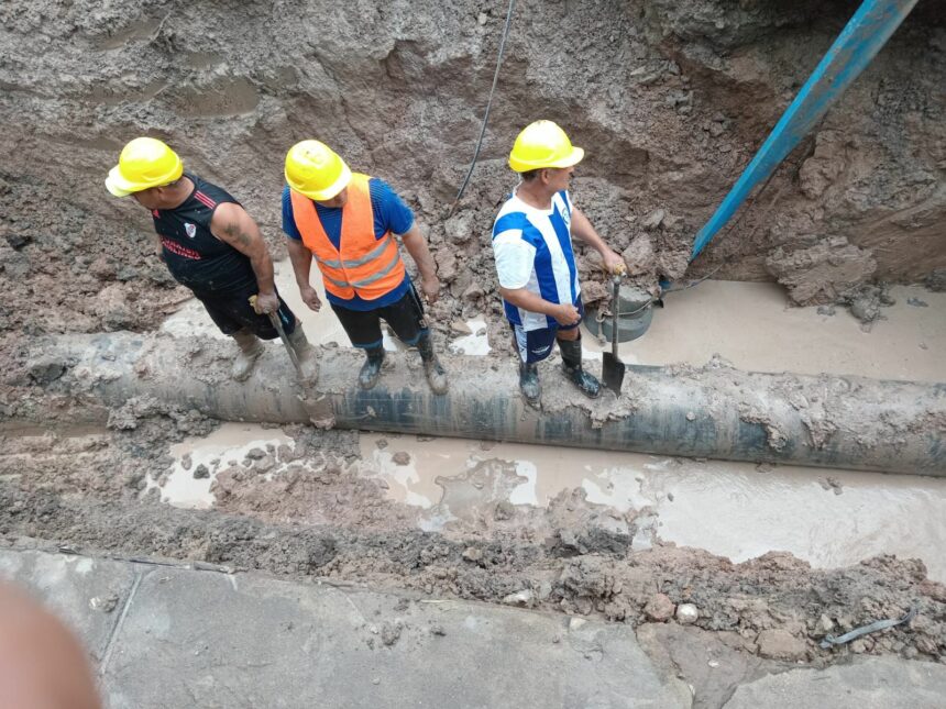 Sameep Reparó Un Tramo De Cañería Del Acueducto Fontana Y Se Normaliza El Servicio