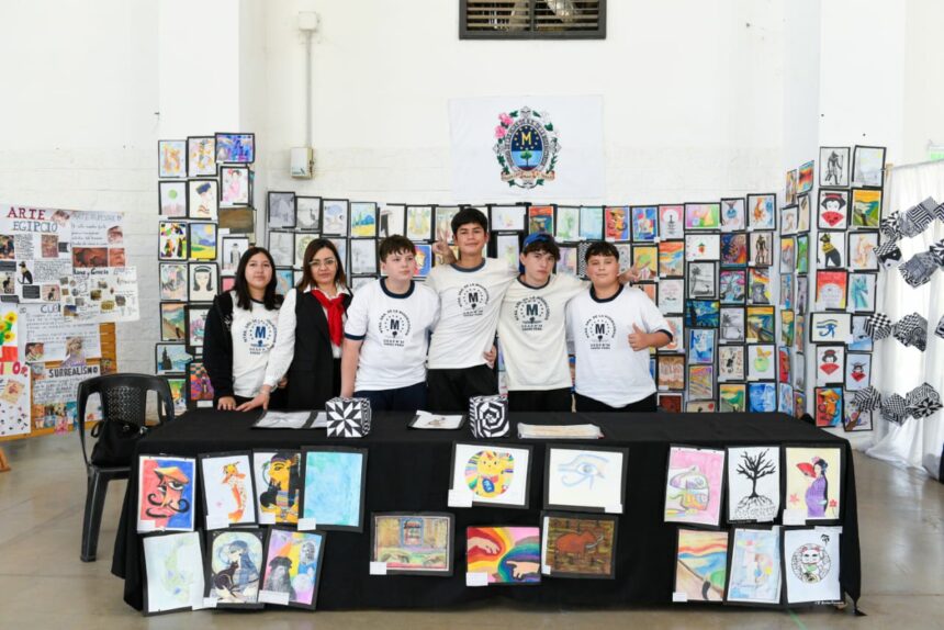 Se realizó la feria de educación artística «Sáenz Peña Jóven y Creativa»