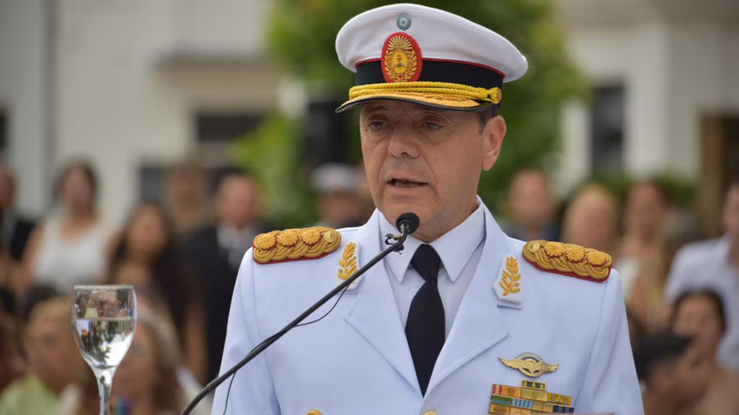 “Las FF.AA deben estar a la altura”: el mensaje de Presti tras ser designado ministro de Defensa